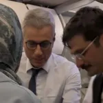 Uçakta rahatsızlanan yolcuya ilk müdahaleyi Bakan Memişoğlu yaptı