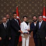 Uzak Şehir'e ödül