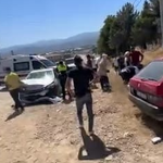 Otomobiller çarpıştı; 2’si çocuk, 6 yaralı