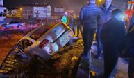 Sivas'ta otomobilin bariyerlere çarpması sonucu biri ağır 2 kişi yaralandı