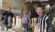 Dede mesleği marangozluğu babası ve amcasıyla sürdürüyor
