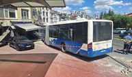 Mamak'ta otobüs sürücünün kontrolünden çıkarak iş yerine girdi: 7 yaralı