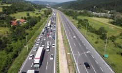 Anadolu Otoyolu'nun Bolu geçişinde yoğunluk yaşanıyor