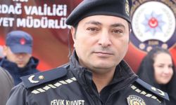 Depremzedelerin yardım malzemelerini evine götüren emniyet müdürü: Kaybolmaması için evime götürdüm
