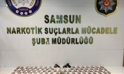 Samsun'da, kedi kafesine zulalanmış 2 bin 72 adet sentetik ecza ele geçirildi