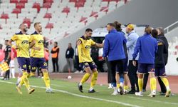 MKE Ankaragücü deplasmanda 3 puanı 3 golle aldı