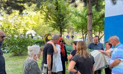 Sapanca Gölü'nde boğulan ünlü yönetmen Ede, toprağa verildi