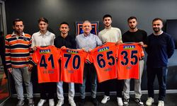 Başakşehir FK, 4 genç futbolcusuyla sözleşme imzaladı