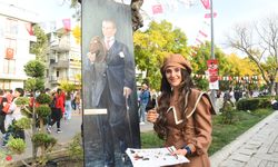 Cumhuriyet’in 100. Yılı’nı Atatürk resmi çizerek kutladı