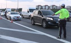 İstanbul polisinden çakarlı araçlara denetim