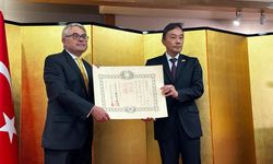 Japonya'dan eski Tokyo Büyükelçisi Meriç'e nişan takdimi