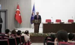 Dışişleri Bakan Yardımcısı Yıldız, Ankara Üniversitesinde geleceğin diplomatlarıyla tecrübelerini paylaştı