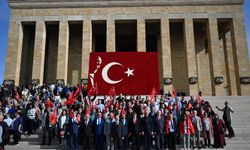 Uzmanlar Federasyonundan Anıtkabir'e ziyaret