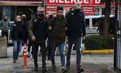 Eskişehir'de terör örgütü PKK/KCK'ya yönelik operasyonda yakalanan 5 şüpheli tutuklandı