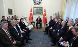 Cumhurbaşkanı Erdoğan, Türkiye'nin Atina Büyükelçiliğini ziyaret etti