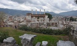 Efes'in ilk yerleşim yeri Ayasuluk Tepesi'ndeki cami restore ediliyor