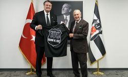 Rahmi Koç'tan Hasan Arat'a tebrik ziyareti