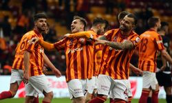Galatasaray'ın yıldız futbolcularına özel sanat eseri