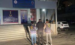 Kırıkkale'de kara yolları tabelasına ateş eden zanlı yakalandı