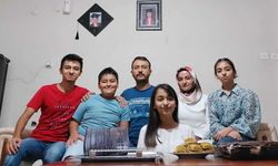 Eşi ve 4 çocuğunu kaybetti: Enkazdan sadece aile fotoğrafım çıktı