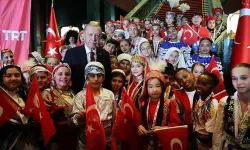 Erdoğan: Evlatlarımızın 23 Nisan Milli Egemenlik ve Çocuk Bayramı'nı tebrik ediyorum