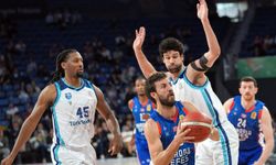 Anadolu Efes, seride 1-0 öne geçti