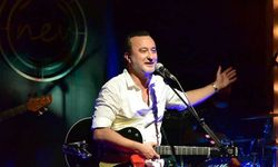 Şarkıcı Nev yeniden entübe edildi: Durumu kritik