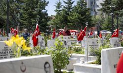 Ankara'da arife günü şehitlik ziyareti