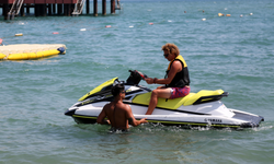 Jet ski'de ehliyet aranmıyor, can yeleksiz ve yüzme bilmeyenlere yasak