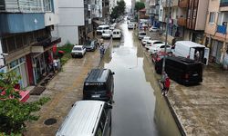 Fatsa'da şiddetli yağış su baskınlarına neden oldu