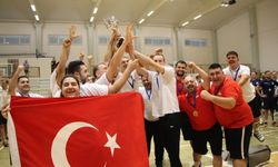 Oturarak Voleybol Erkek Milli Takımı’ndan şampiyonluk