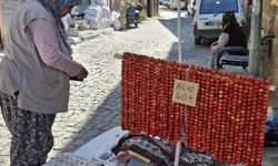 Sonbaharın vazgeçilmezi alıç, Beypazarı'ndaki tezgahlarda yerini aldı