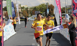 Uluslararası Kayseri Yarı Maratonu öncesi çocuklar yarıştı