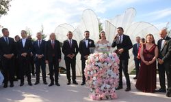 Özel ve Kılıçdaroğlu nikah şahidi oldu