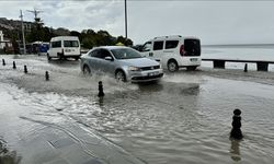 Sinop'ta sağanak etkili oldu, denizde hortum oluştu