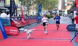 Uluslararası 9 Eylül İzmir Yarı Maratonu 12'nci kez koşuldu