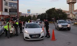 Beypazarı Kaymakamı Vedat Yılmaz, trafik ve asayiş denetimine katıldı