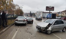 Bursa'da zincirleme kaza: 3 yaralı