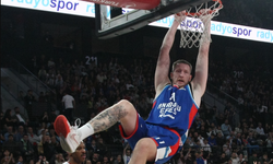 Anadolu Efes - AS Monaco: 69-81