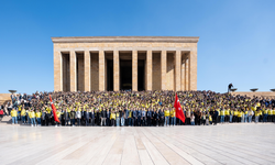 1907 Fenerbahçe Derneği ve 1907 UNİFEB’ten Anıtkabir’e 4 bin 500 öğrenci ile ziyaret