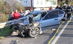 Kamyona arkadan çarpan otomobildeki 3 kişi öldü