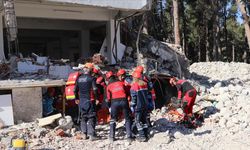 Burdur'da 5,7 büyüklüğünde deprem senaryosuyla tatbikat yapıldı