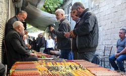 Tespih tutkunları Adıyaman'daki tarihi Oturakçı Pazarı'nda buluşuyor