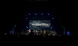 Jethro Tull İstanbul'da müzikseverlerle buluştu