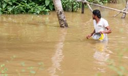 Sri Lanka'da şiddetli yağışların yol açtığı afetlerden 15 binden fazla kişi etkilendi