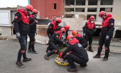 Afet gönüllülerine teorik ve uygulamalı eğitim