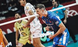 Halkbank yıldızını elinde tuttu