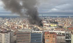 Şişli'de yıkım işlemi yapılan binada çıkan yangın söndürüldü