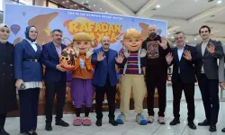 Mustafa Varank, çocuklarla birlikte 'RafadanTayfa Kapadokya filmini izledi