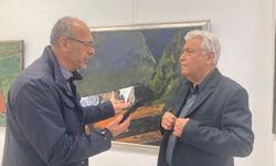 Ressam Hasan Akın, Kale’de Emin Antik Sanat’ta